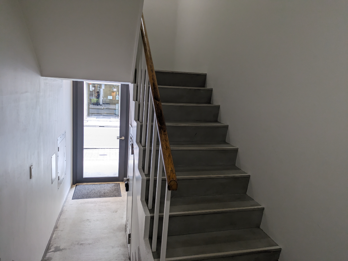 v20251012150813/fresh/building/J00100382913_14