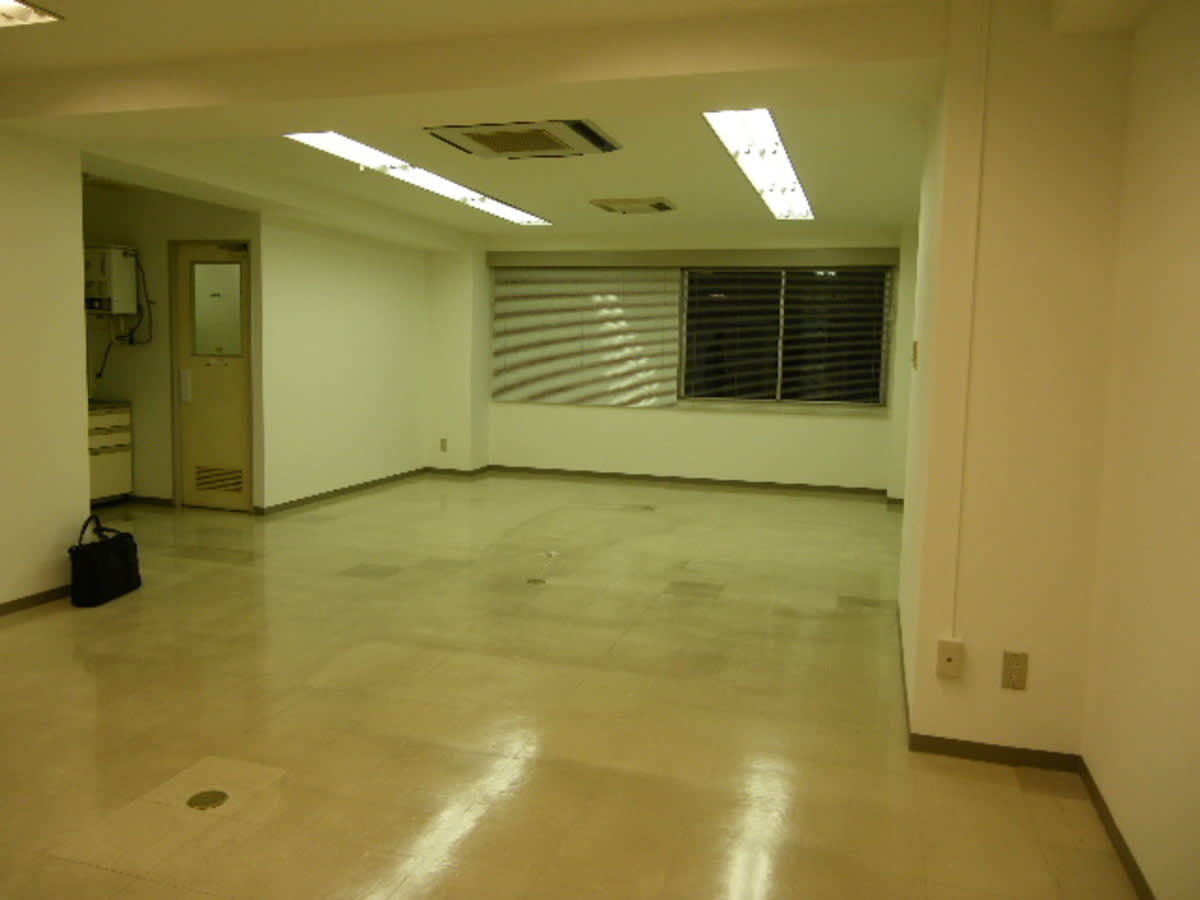 v20251012150813/fresh/building/J00100382992_5