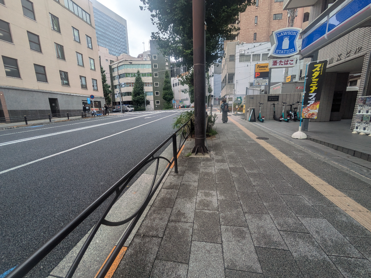 v20251012150813/fresh/building/J00100383024_2