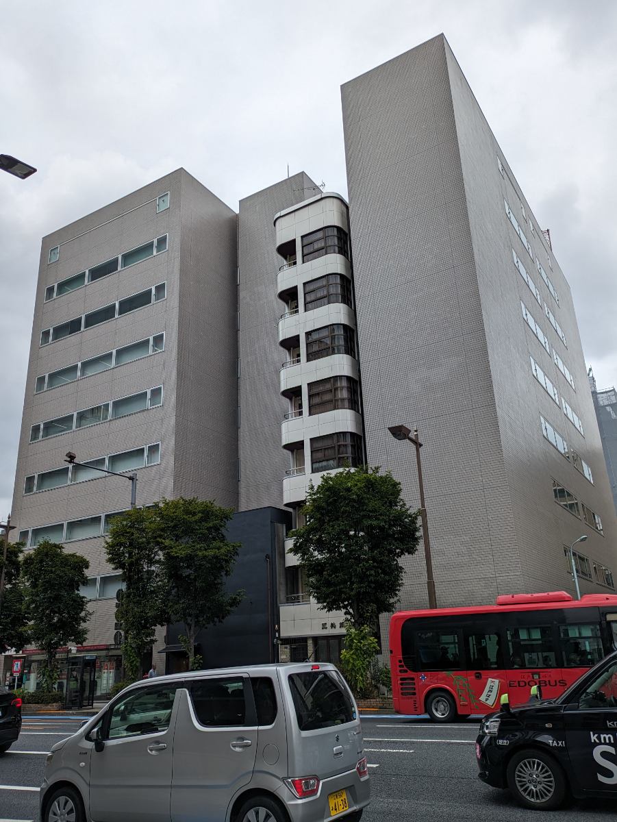 v20251012150813/fresh/building/J00100385401_5