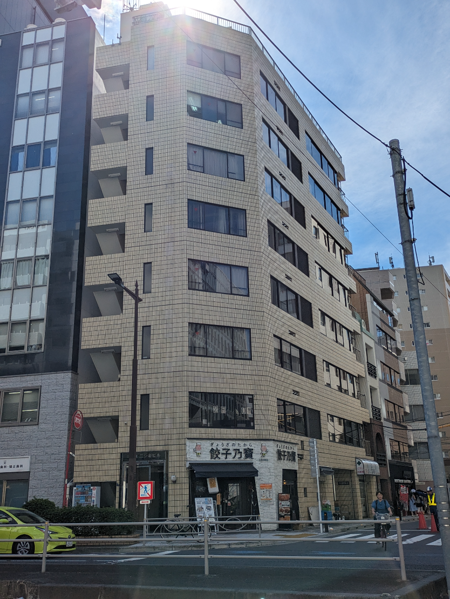 v20251012150813/fresh/building/J00100388693_8