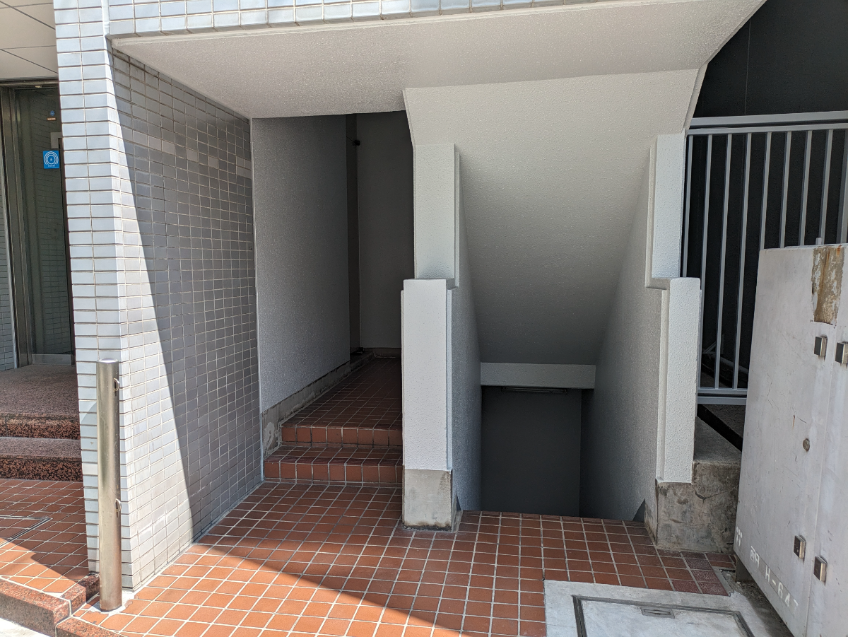 v20251012150813/fresh/building/J00100391298_13