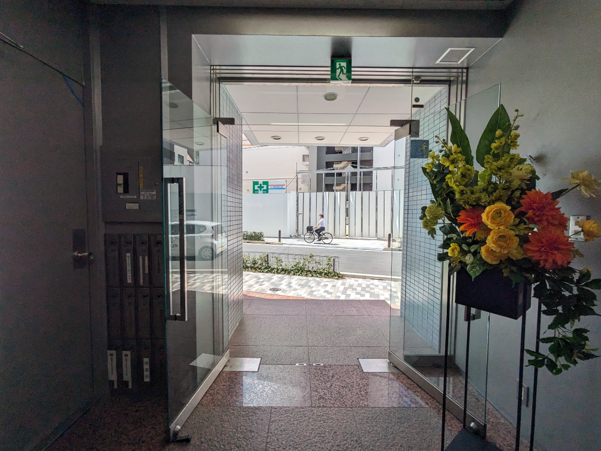 v20251012150813/fresh/building/J00100391298_14