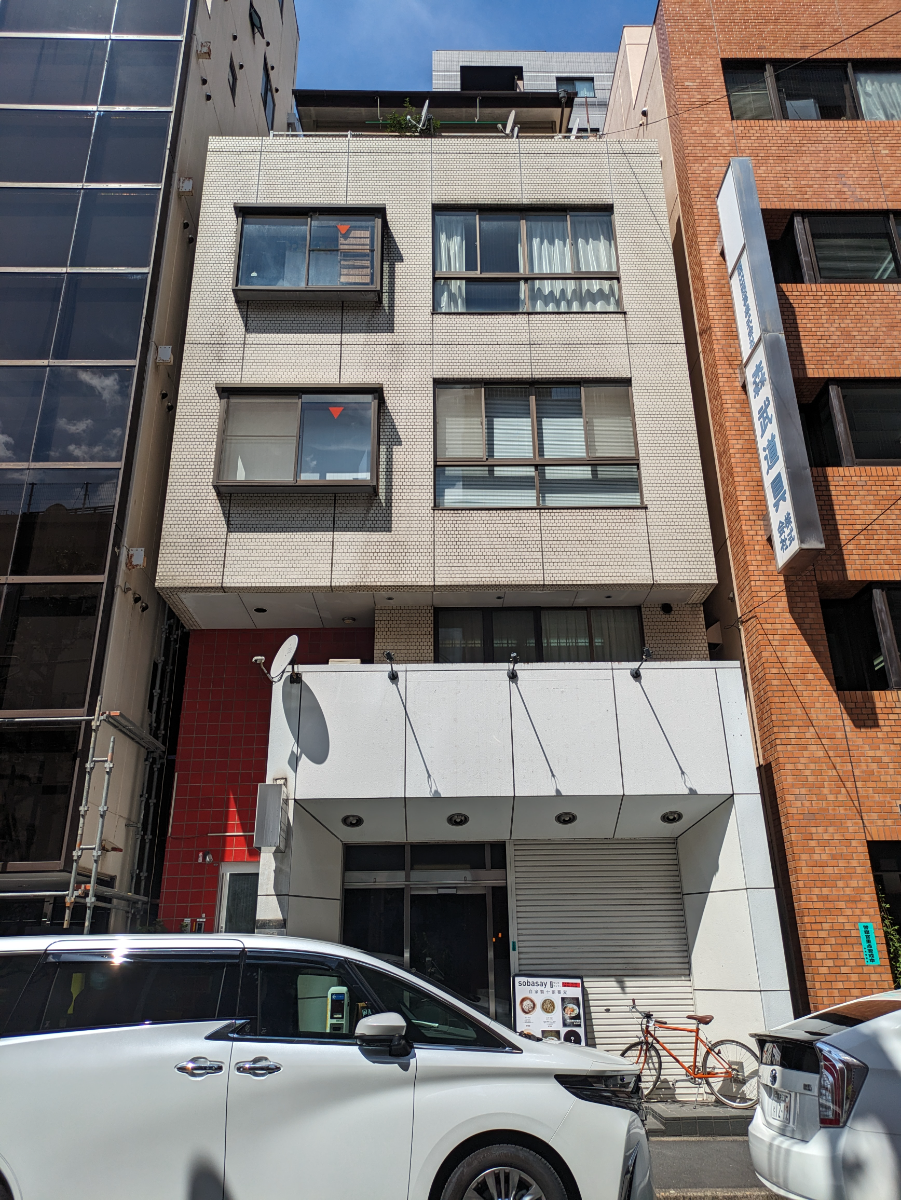 v20251012150813/fresh/building/J00100396033_1