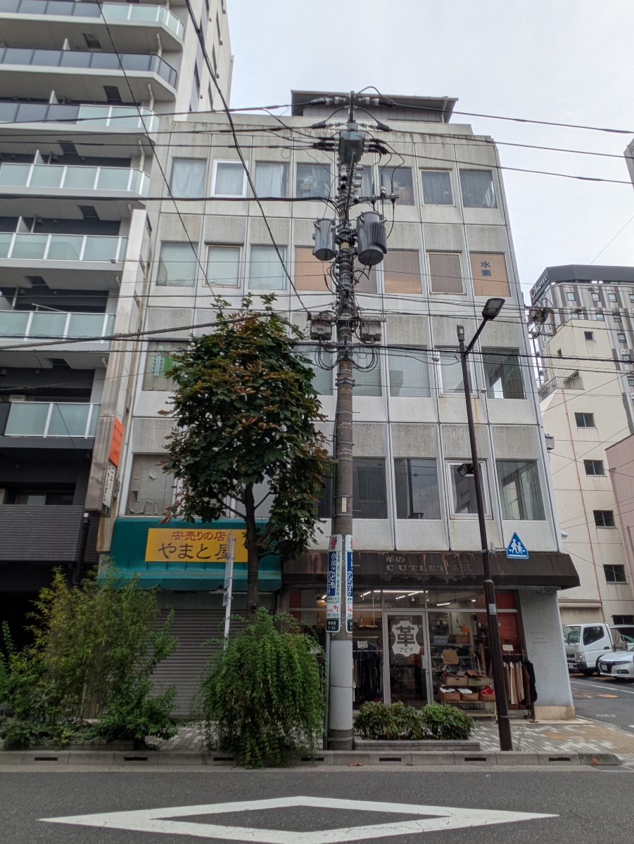 v20251012150813/fresh/building/J00100401653_6