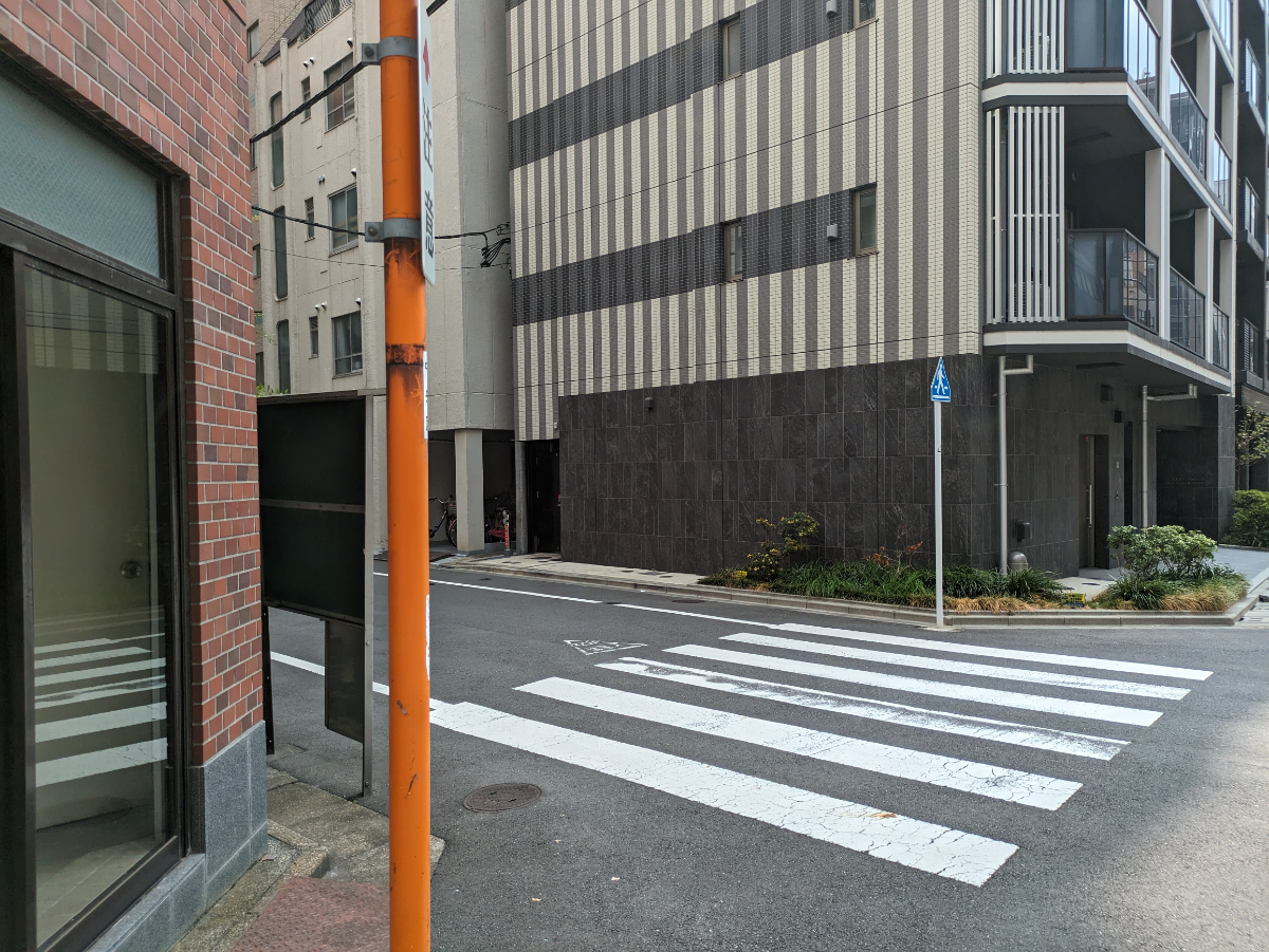 v20251012150813/fresh/building/J00100403463_8