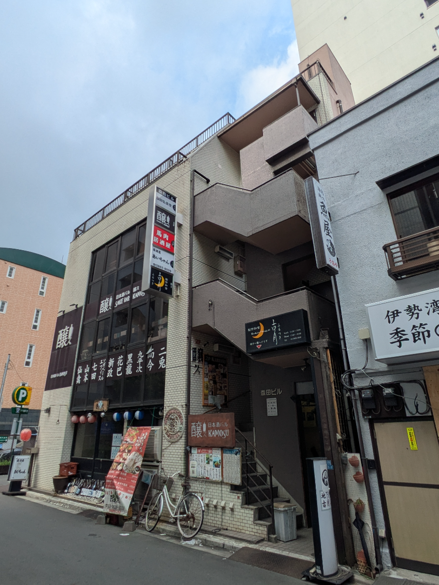 v20251012150813/fresh/building/J00100405572_9