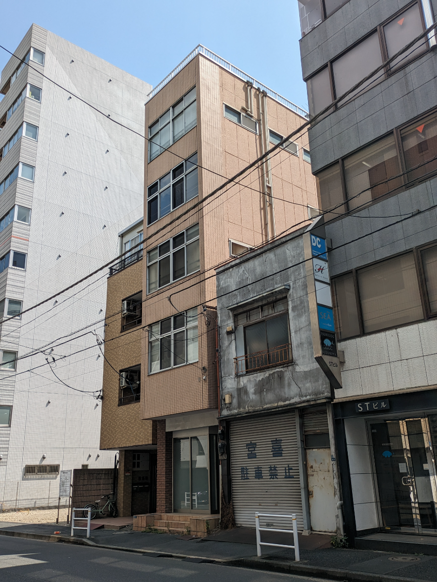 v20251012150813/fresh/building/J00100415092_5