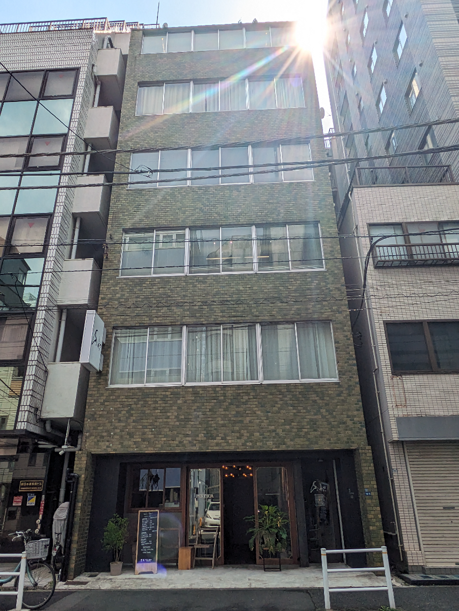 v20251012150813/fresh/building/J00100430522_1