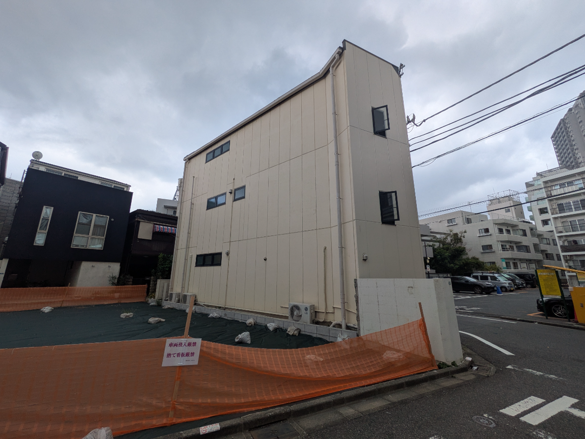 v20251012150813/fresh/building/J00100430662_10