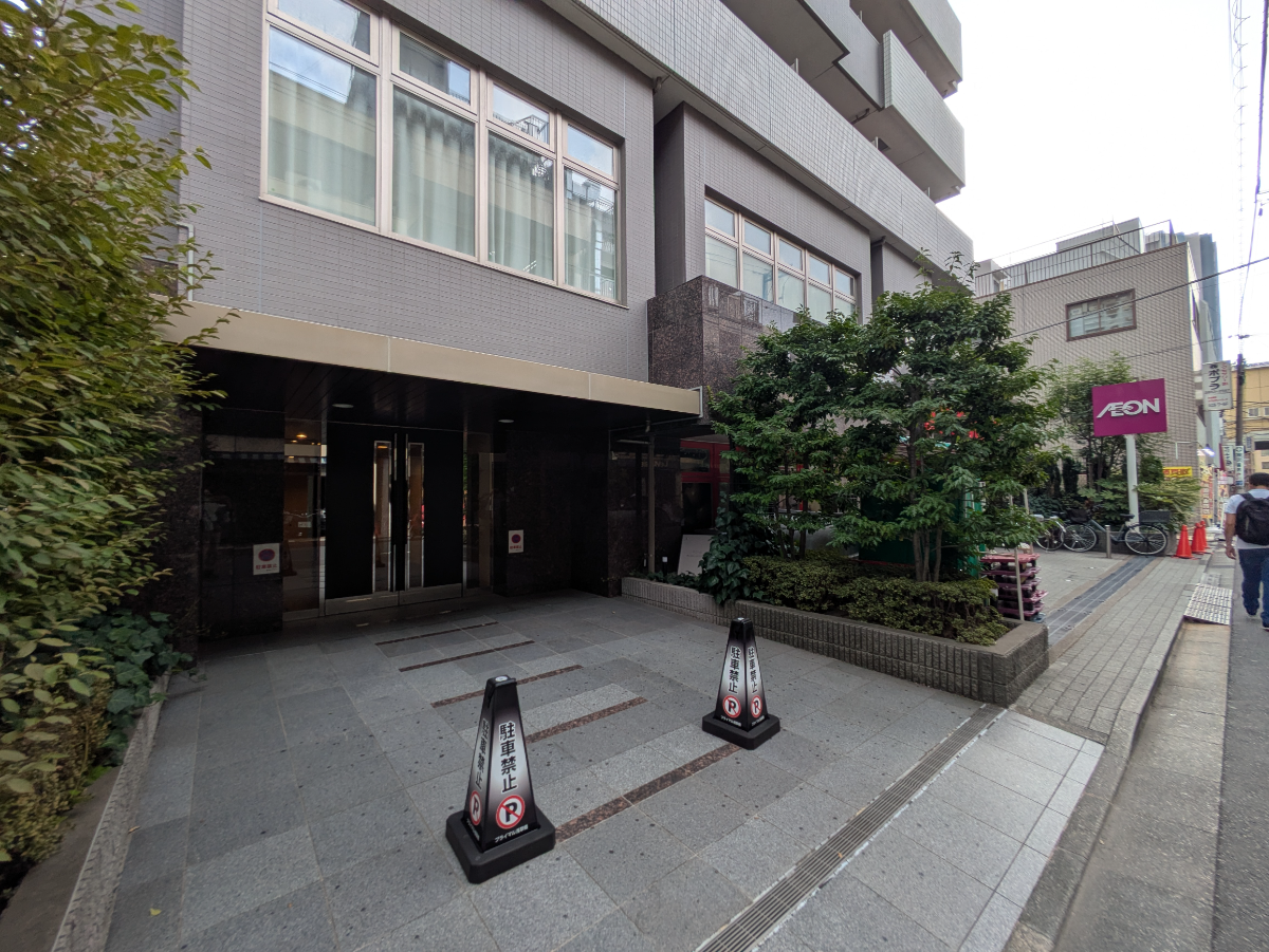 v20251012150813/fresh/building/J00100494402_11