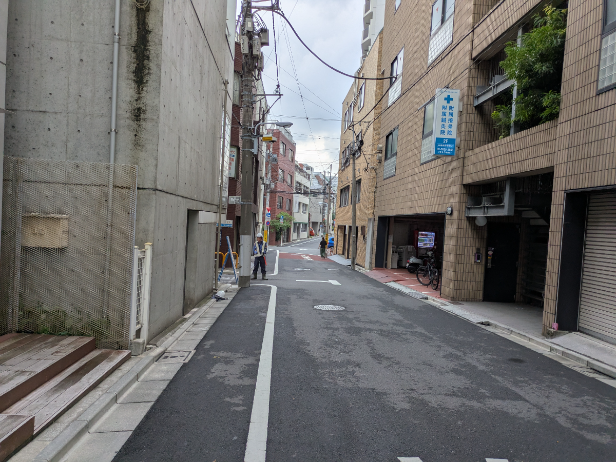 v20251012150813/fresh/building/J00100509212_2