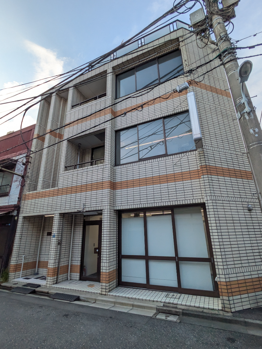 v20251012150813/fresh/building/J00100633701_5