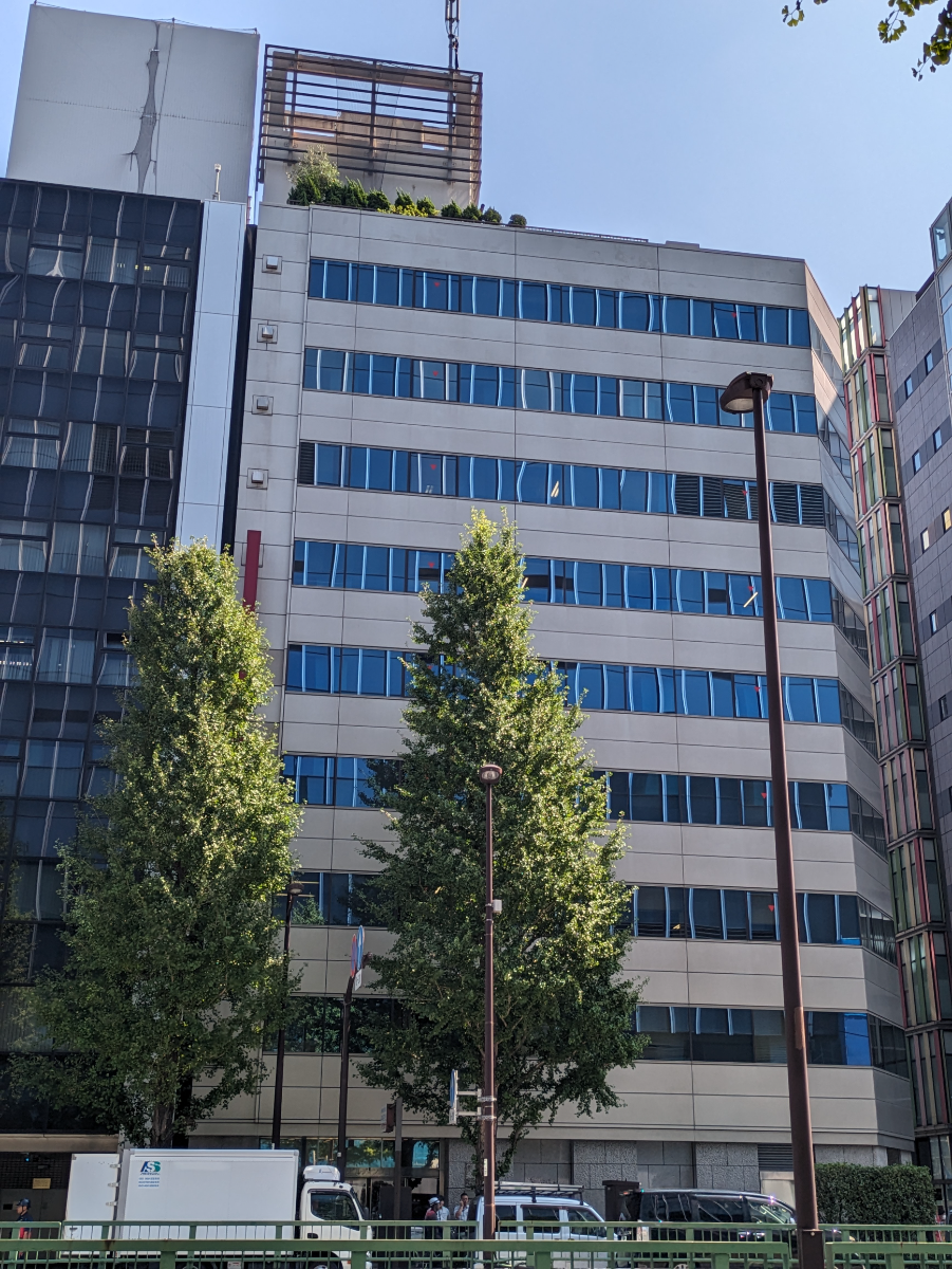 v20251013150705/fresh/building/J00100357320_7