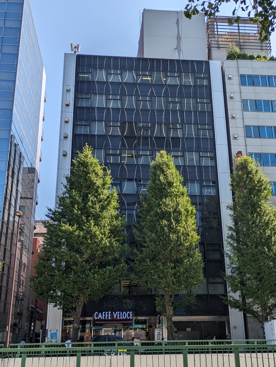 v20251013150705/fresh/building/J00100360349_1