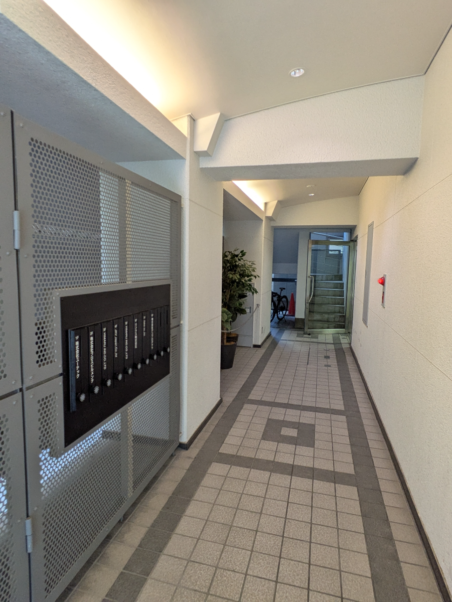 v20251013150705/fresh/building/J00100371981_11
