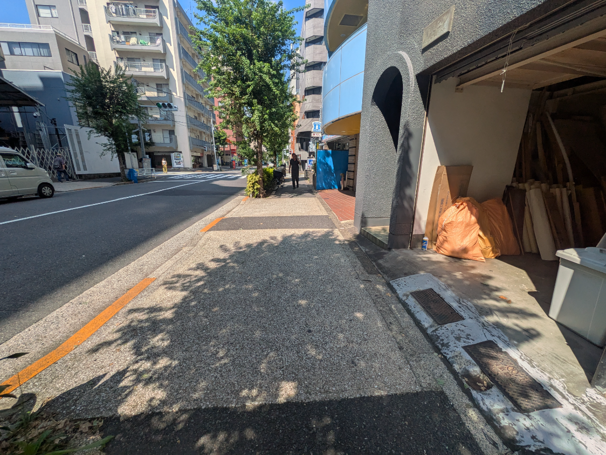 v20251013150705/fresh/building/J00100374390_2