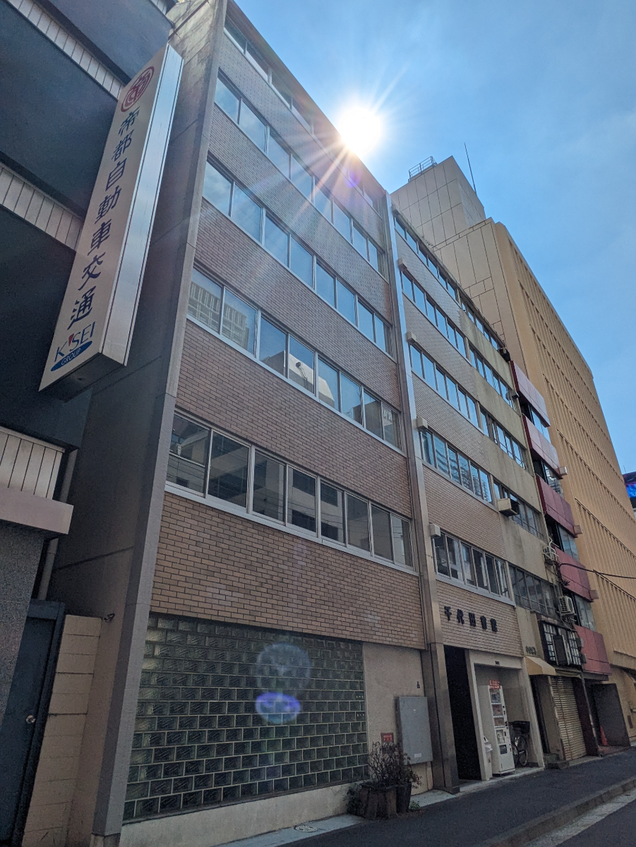v20251013150705/fresh/building/J00100374996_7