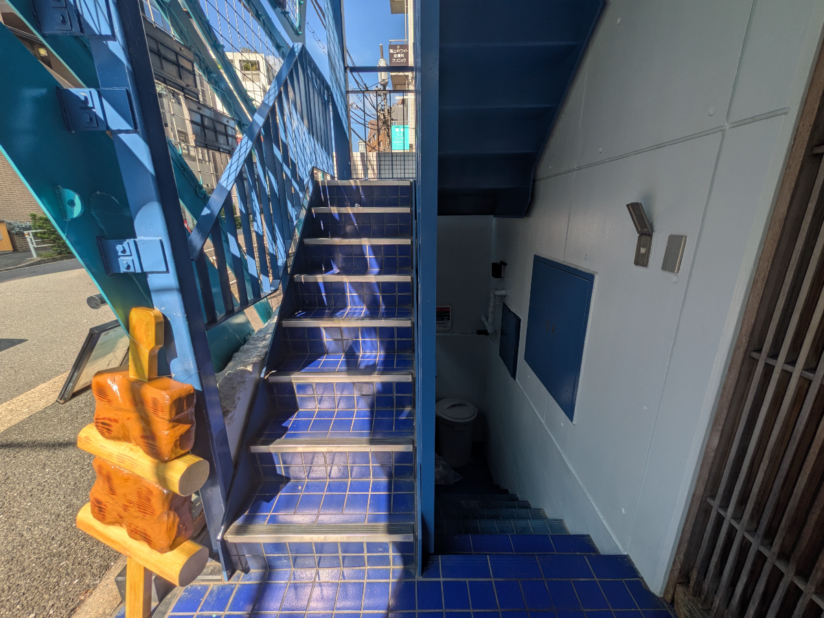 v20251013150705/fresh/building/J00100378496_9