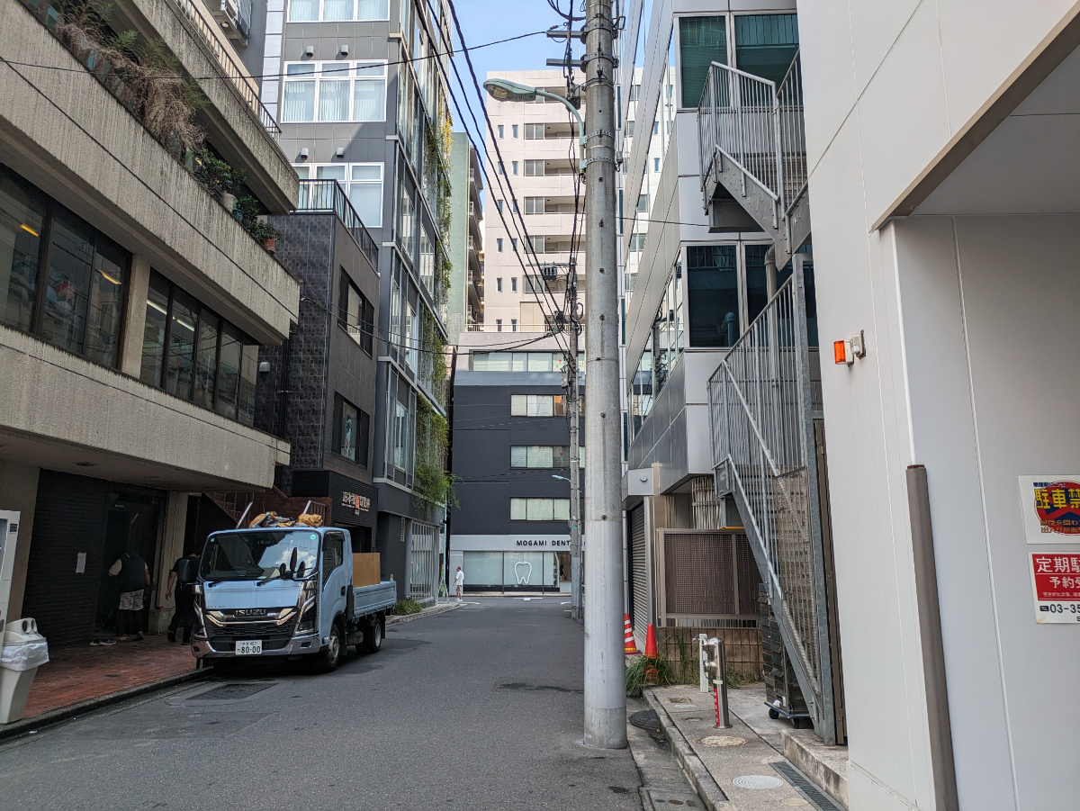 v20251013150705/fresh/building/J00100379932_8