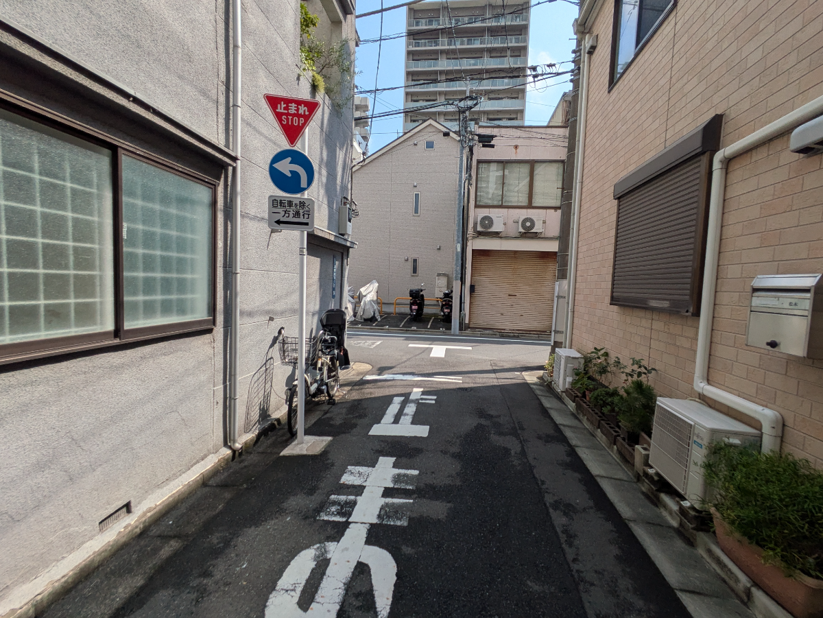 v20251013150705/fresh/building/J00100382487_7