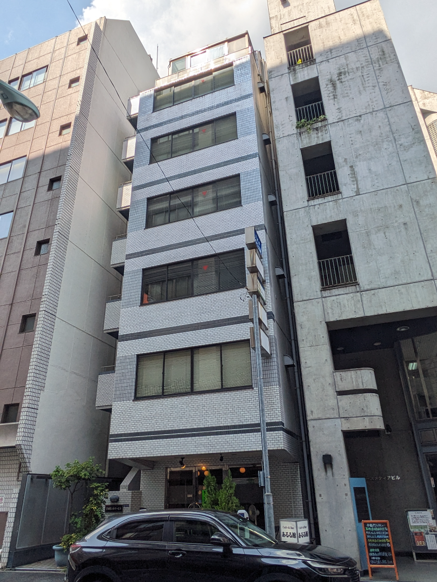 v20251013150705/fresh/building/J00100382899_10