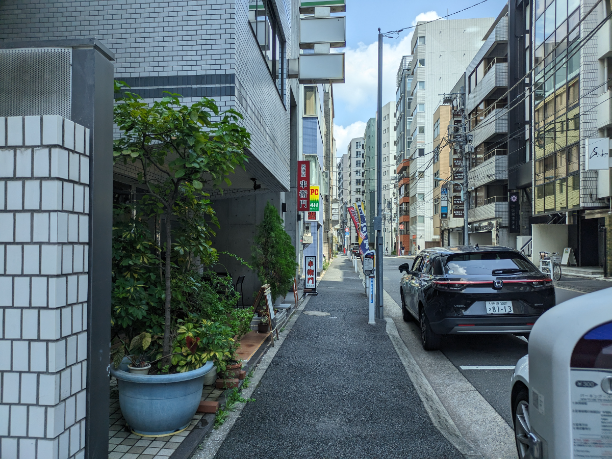 v20251013150705/fresh/building/J00100382899_15