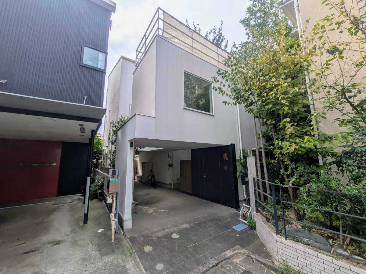 v20251013150705/fresh/building/J00100396545_1
