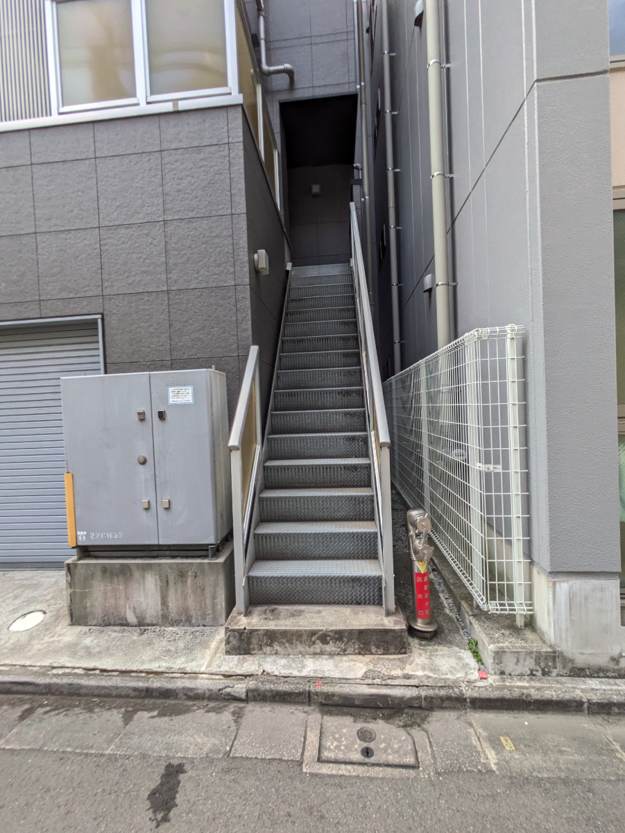 v20251013150705/fresh/building/J00100398241_11