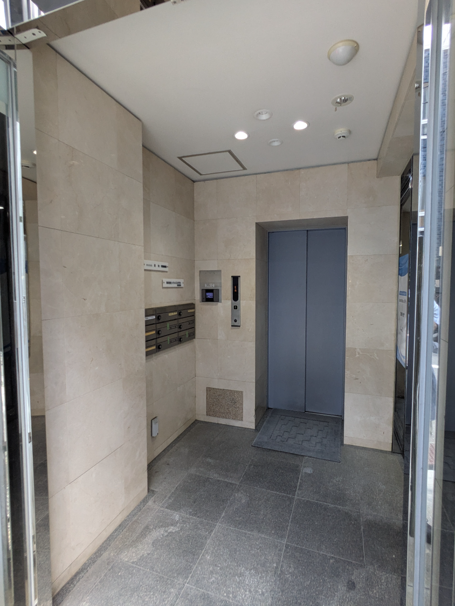 v20251013150705/fresh/building/J00100398241_13