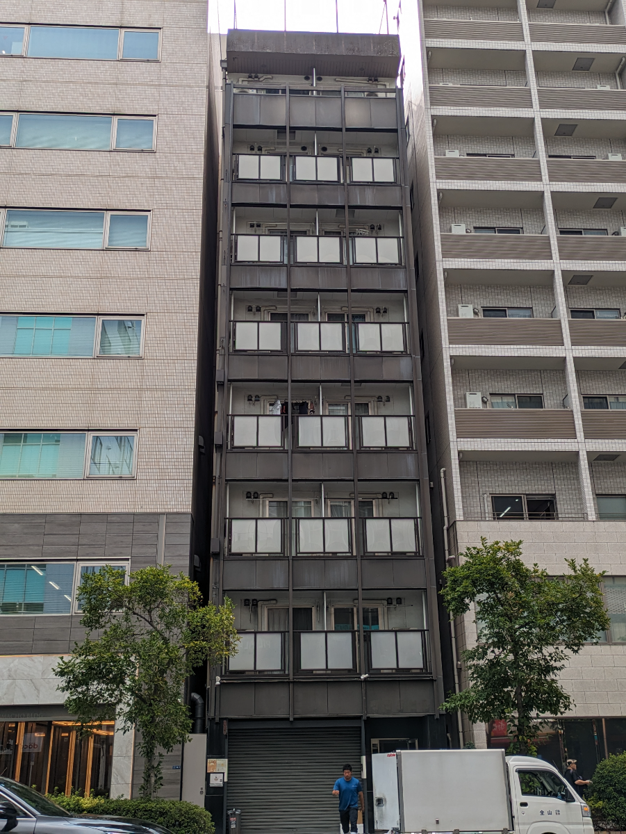 v20251013150705/fresh/building/J00100408072_1