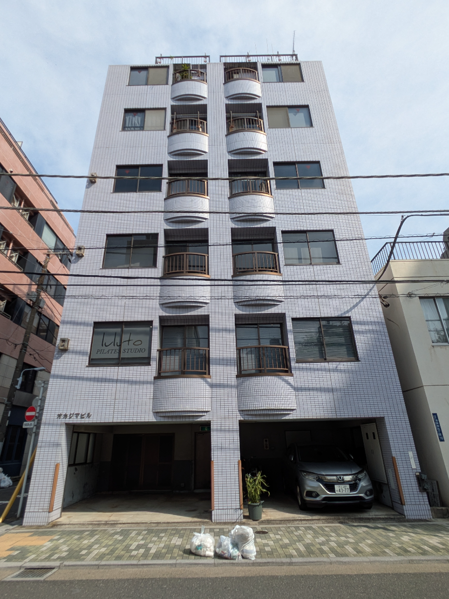 v20251013150705/fresh/building/J00100409826_1