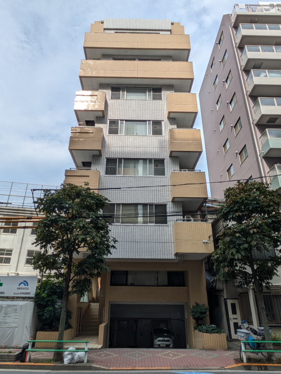 v20251013150705/fresh/building/J00100418458_6