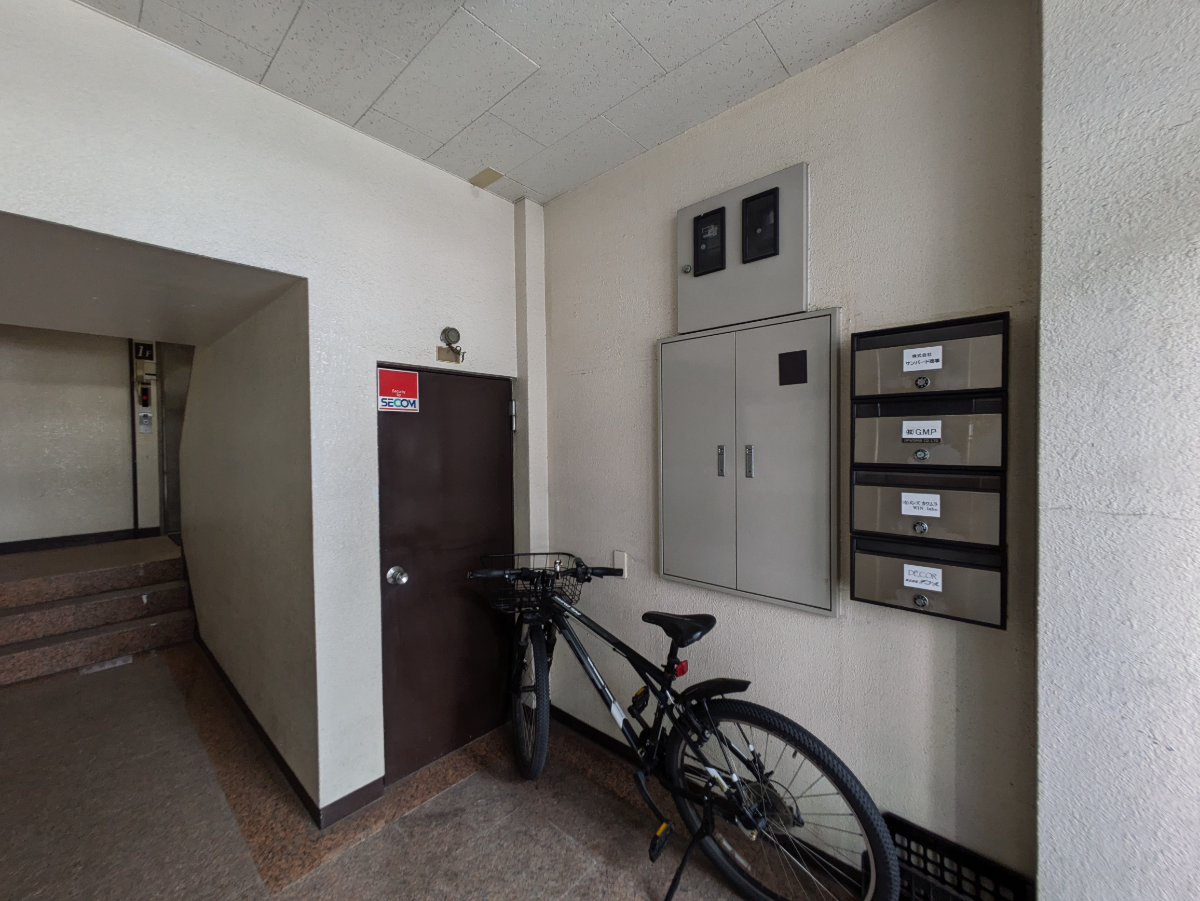 v20251013150705/fresh/building/J00100421530_12