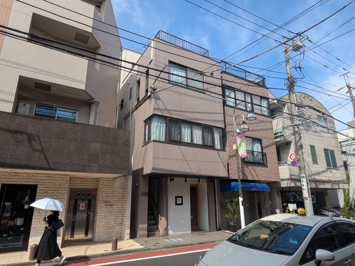 v20251013150705/fresh/building/J00100464952_6