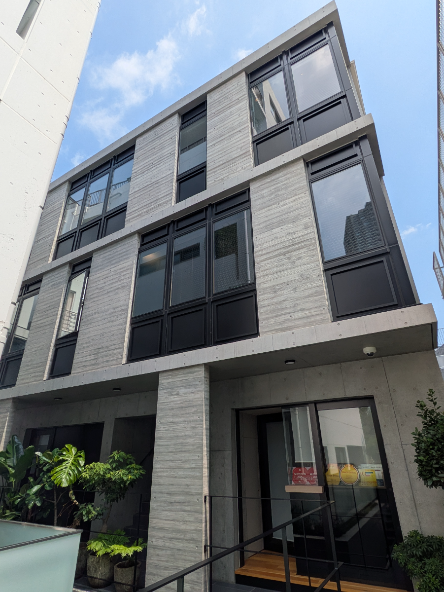v20251013150705/fresh/building/J00100512221_1