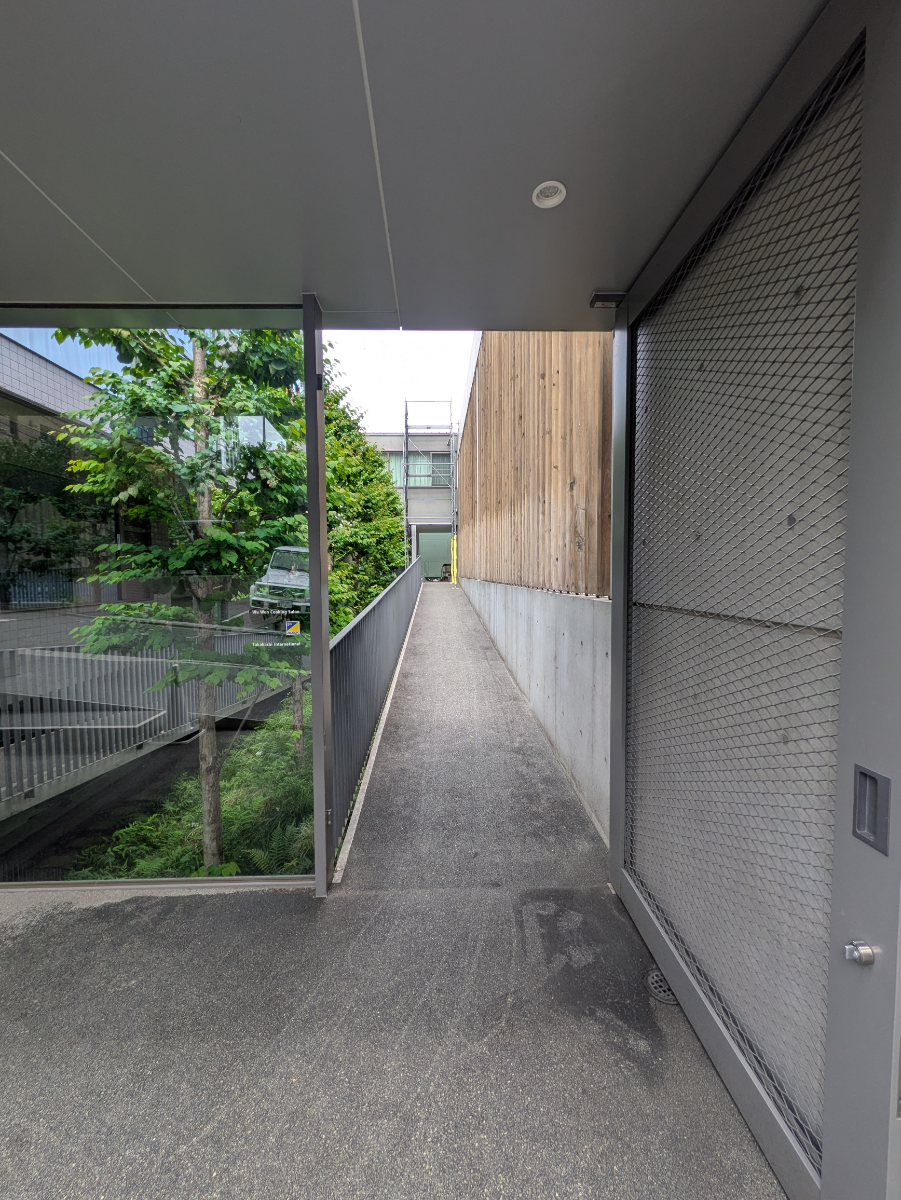 v20251013150705/fresh/building/J00100611809_9
