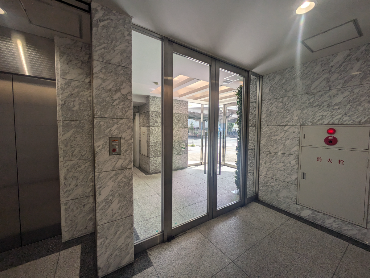 v20251014150838/fresh/building/J00100364471_8