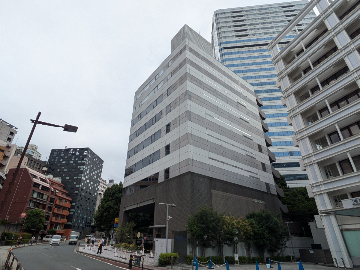 v20251014150838/fresh/building/J00100373318_1