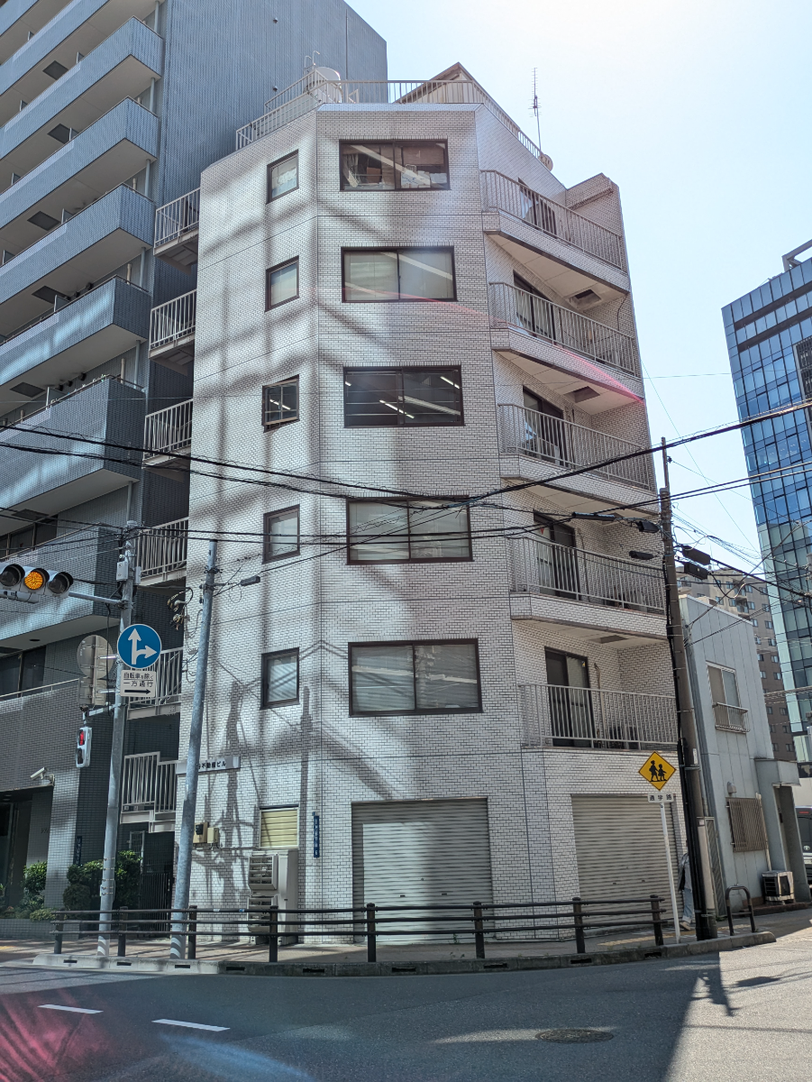 v20251014150838/fresh/building/J00100379233_1
