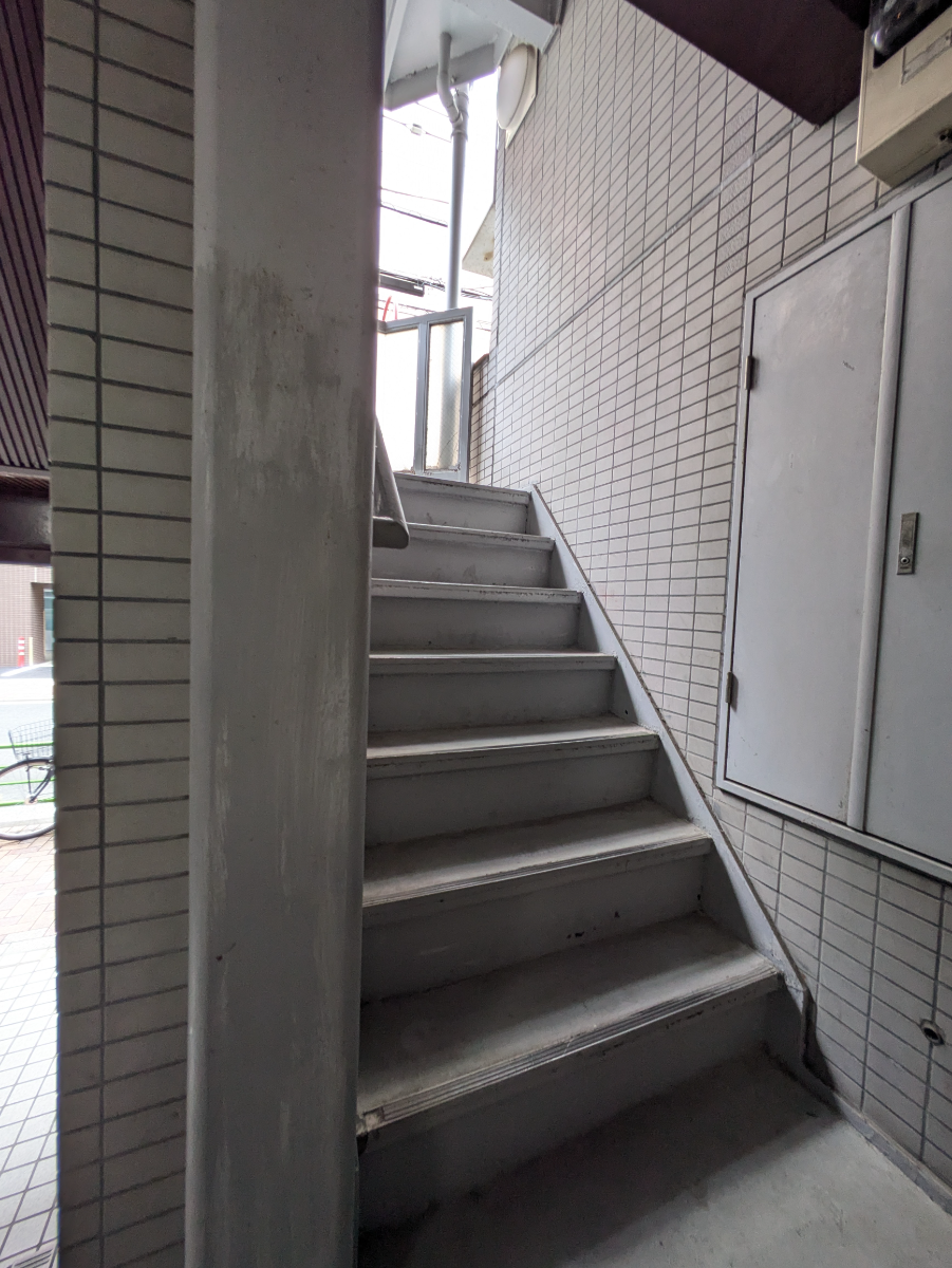 v20251014150839/fresh/building/J00100358217_12
