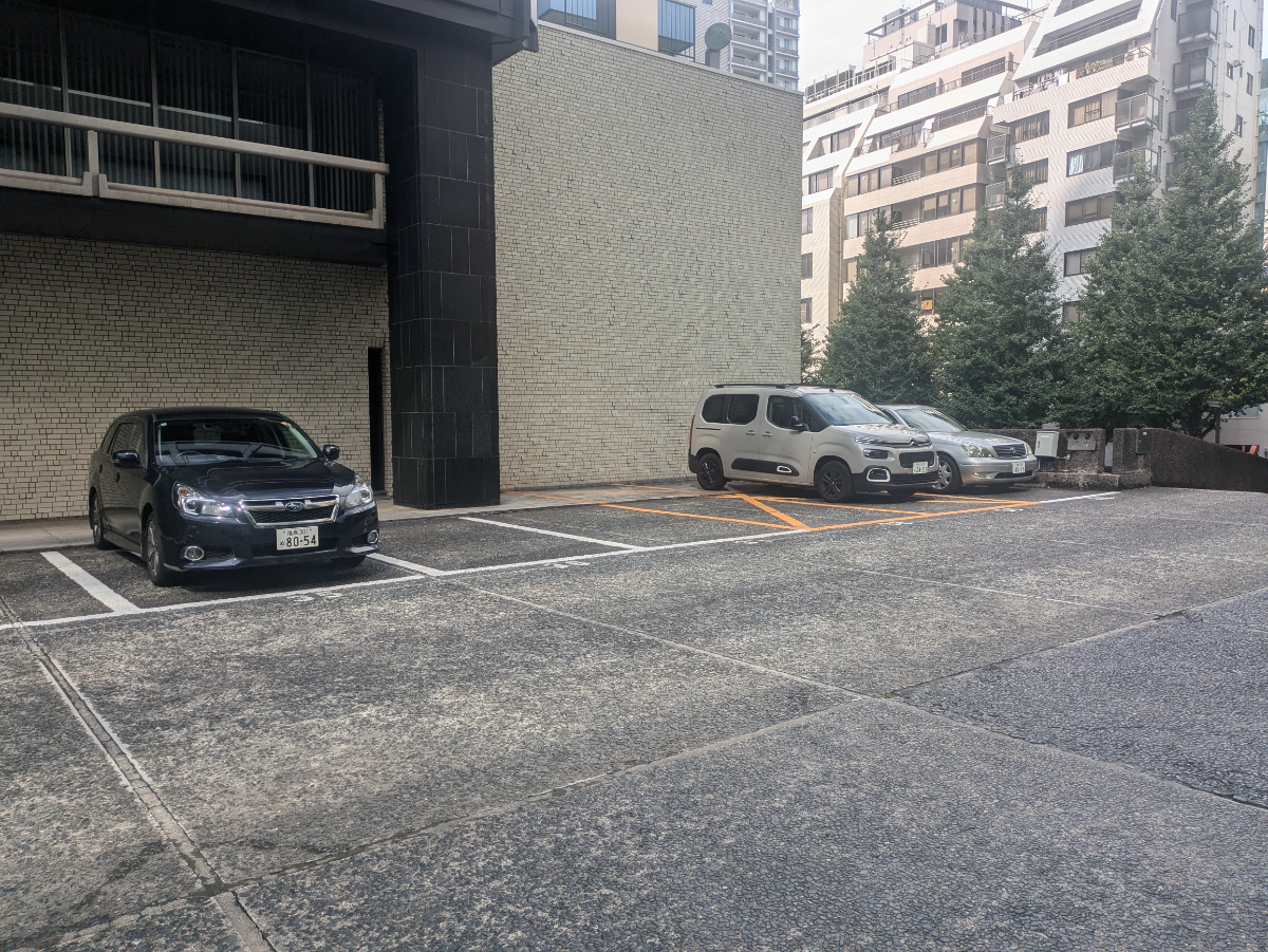 v20251014150839/fresh/building/J00100364132_10
