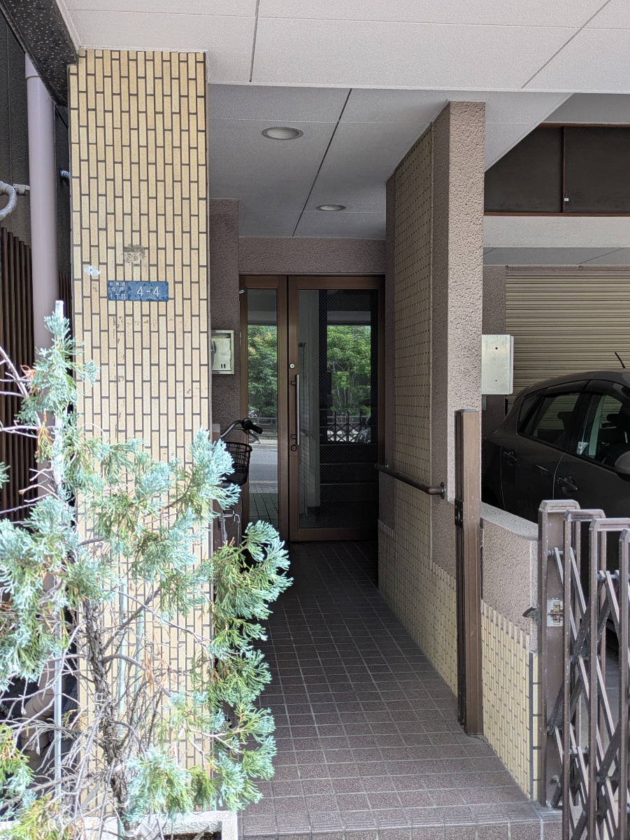 v20251014150839/fresh/building/J00100364483_11