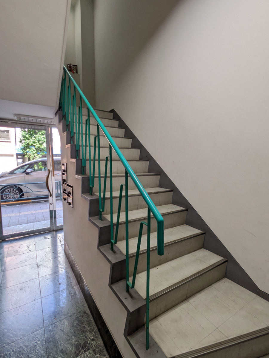 v20251014150839/fresh/building/J00100365090_13