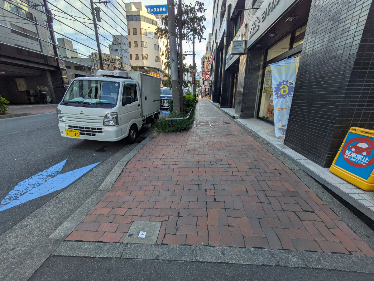v20251014150839/fresh/building/J00100369497_19