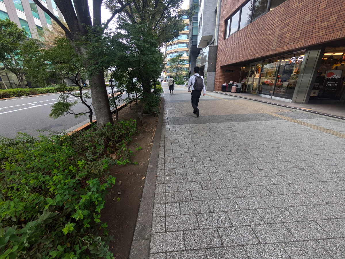 v20251014150839/fresh/building/J00100371555_2