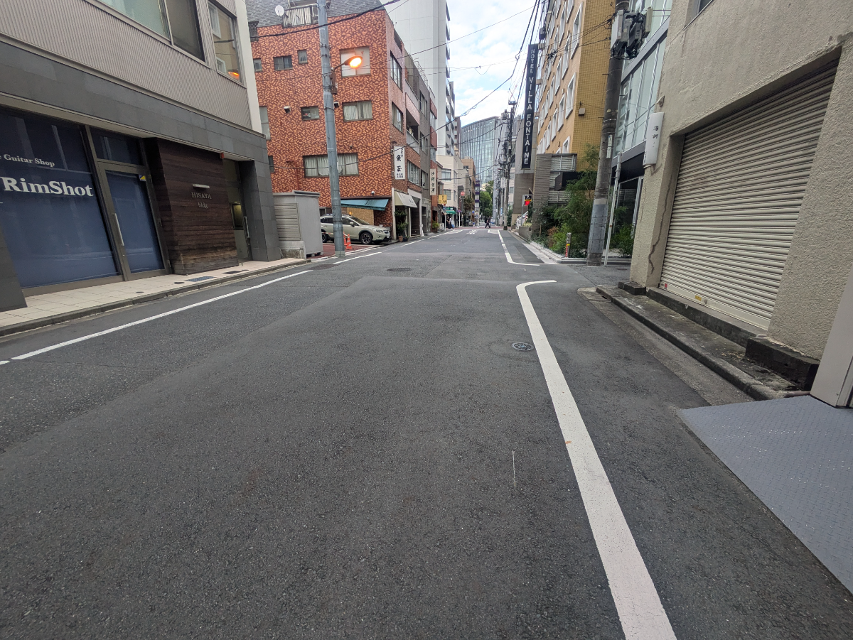 v20251014150839/fresh/building/J00100376523_10