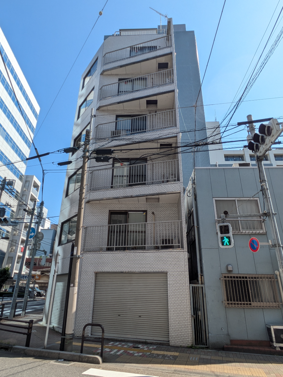 v20251014150839/fresh/building/J00100379233_5