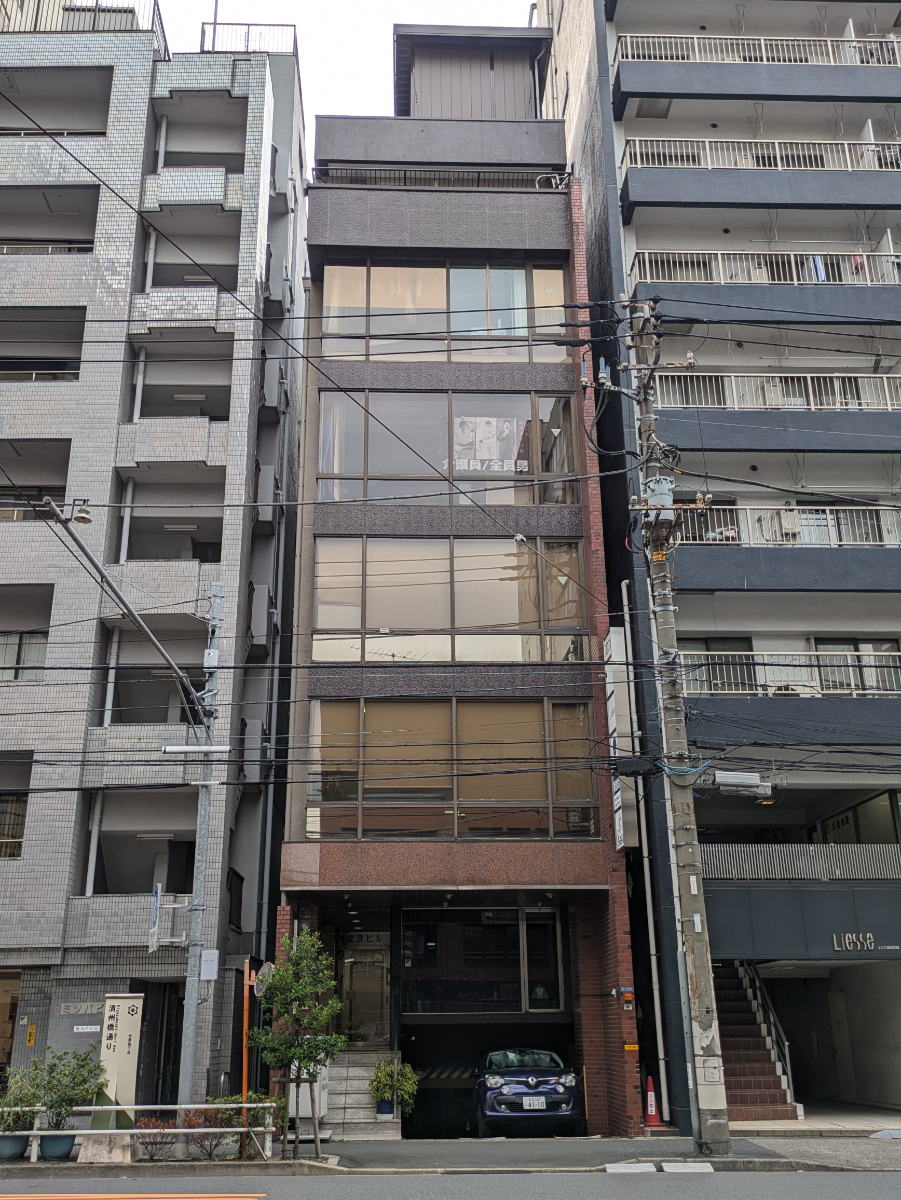 v20251014150839/fresh/building/J00100379276_1