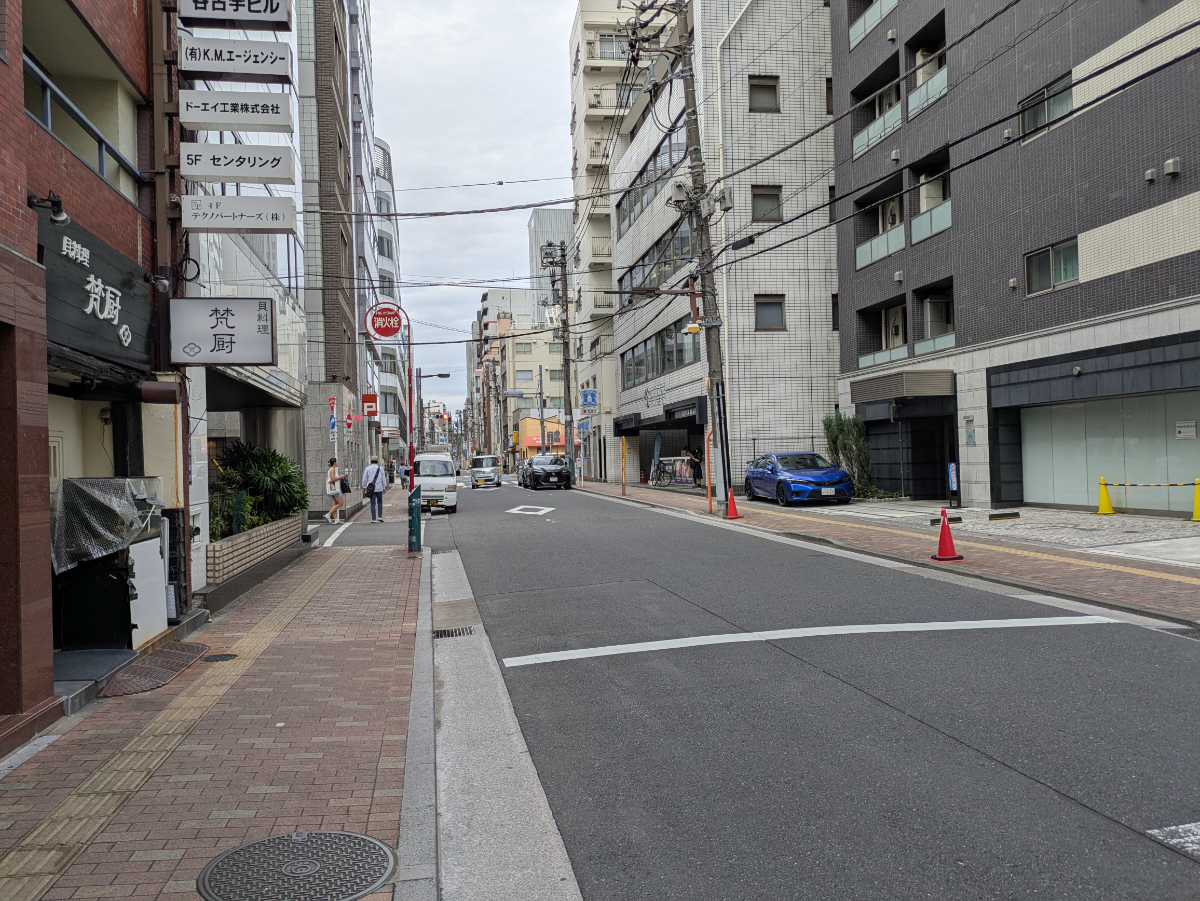 v20251014150839/fresh/building/J00100381390_2